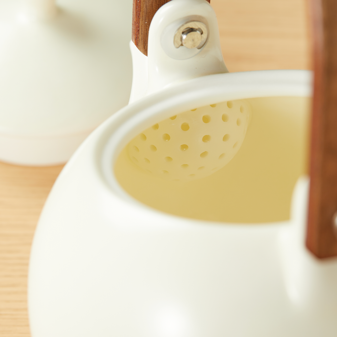 Ceramic Tea Pot - Cup Included