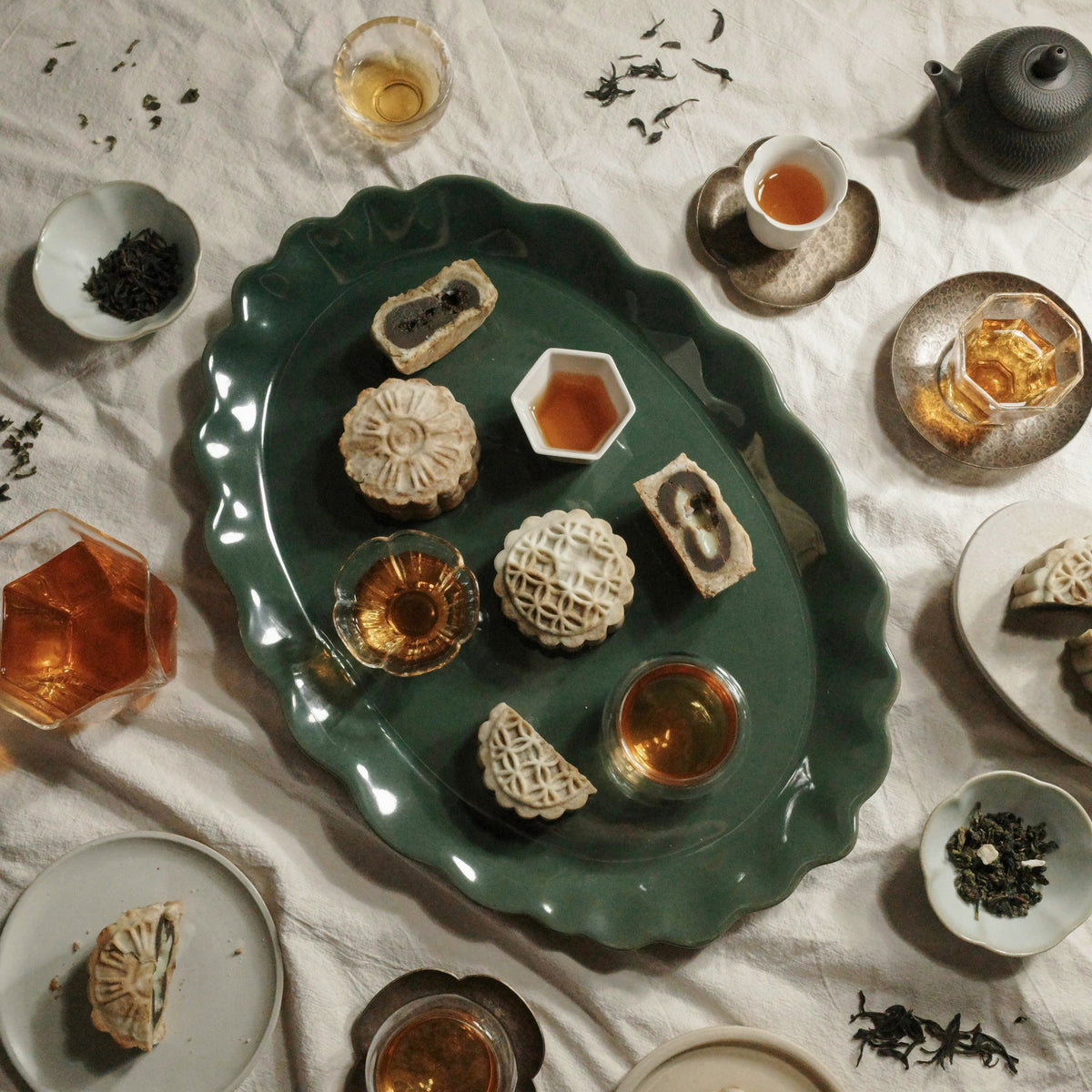 Chafolio × A Lil Peckish Mooncake Bundle *Pre-order*